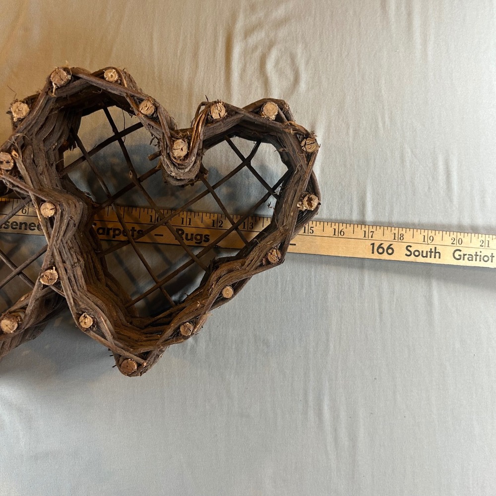 Rustic Double Heart Grapevine Basket Woven Wood Interlocking Hearts Decor 15in - Picture 4 of 7